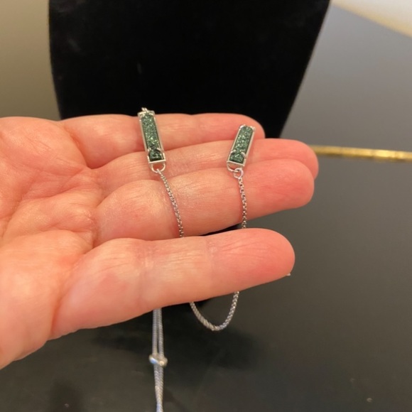 NWT Authentic Luxury Minimalist Kendra Scott Lilly Y necklace - Picture 8 of 16